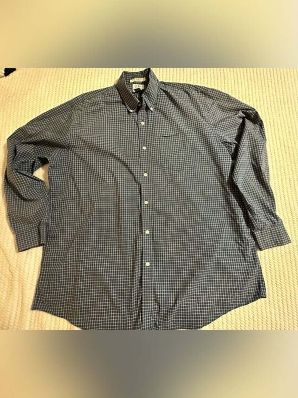 L.L. Bean Men's Navy and White Micro-Check Button-Down Shirt Size XL